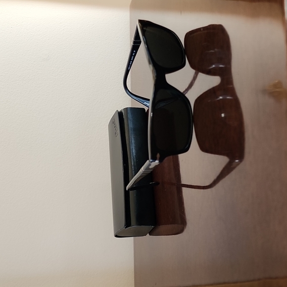 Polarized Persol Sunglasses - Picture 2 of 4